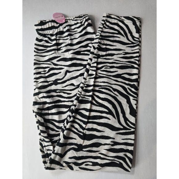 One Size Women Buttery Soft Zebra Leggings - Picture 5 of 10